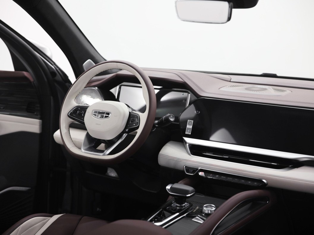 Geely Monjaro 4WD Luxury АКПП, 2022 фото 9