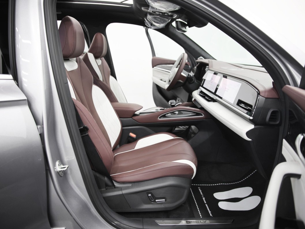 Geely Monjaro 4WD Luxury АКПП, 2022 фото 10