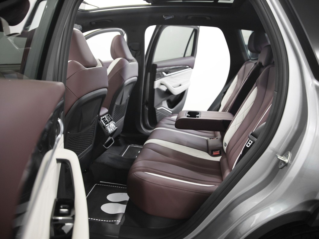 Geely Monjaro 4WD Luxury АКПП, 2022 фото 11