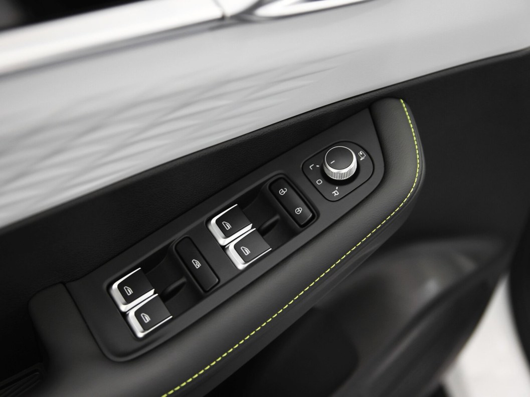Geely Coolray FWD Flagship DCT, 2023 фото 14