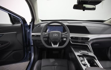 Changan UNI-T FWD DCT превью 8