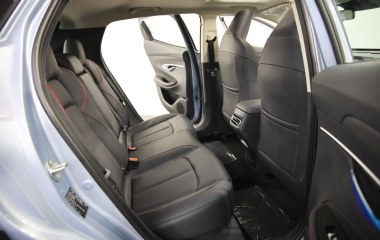 Changan UNI-T FWD DCT превью 12