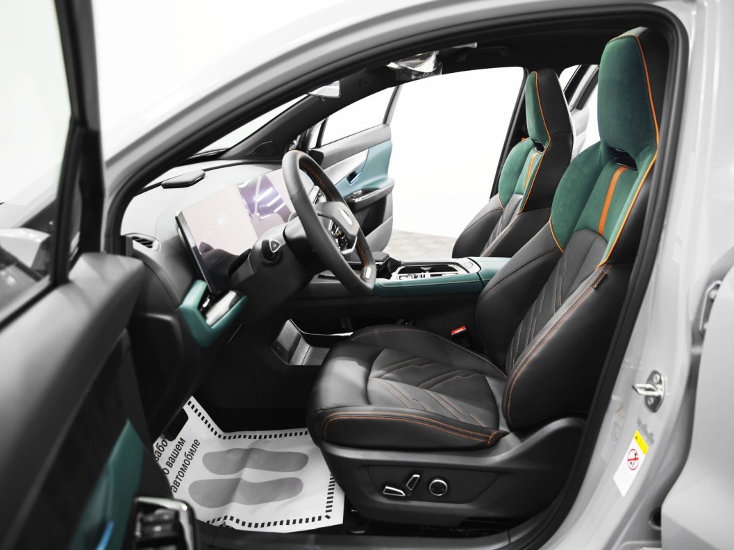 Changan UNI-T FWD Tech DCT фото 6