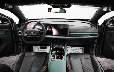 Changan UNI-T FWD Tech DCT превью 8