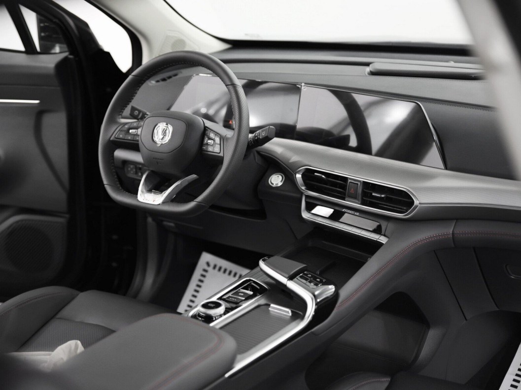Changan UNI-T FWD Tech DCT фото 8