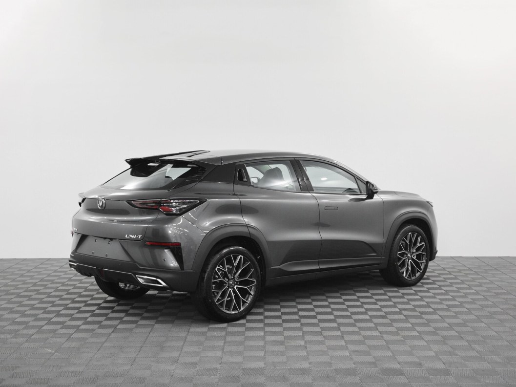 Changan UNI-T FWD Luxe DCT фото 4