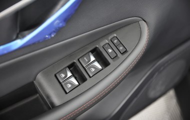 Changan UNI-T FWD Luxe DCT превью 11