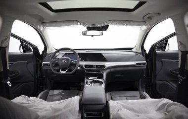 Changan UNI-T FWD Luxe DCT превью 13