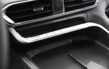 Changan UNI-T FWD Luxe DCT превью 14