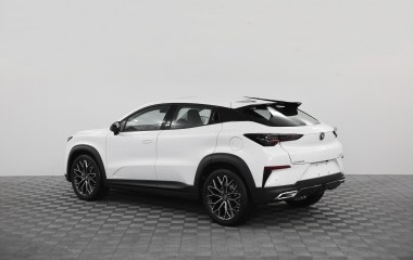Changan UNI-T FWD DCT превью 5