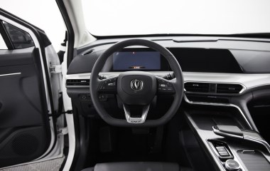 Changan UNI-T FWD DCT превью 8