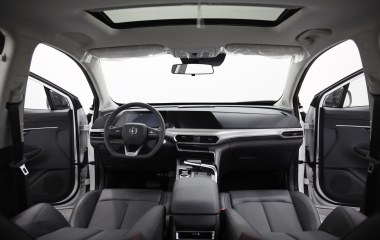 Changan UNI-T FWD DCT превью 14