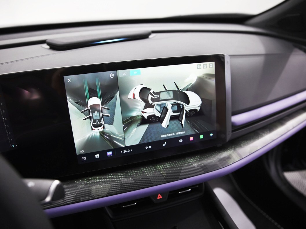 Changan UNI-T Exclusive DCT фото 12