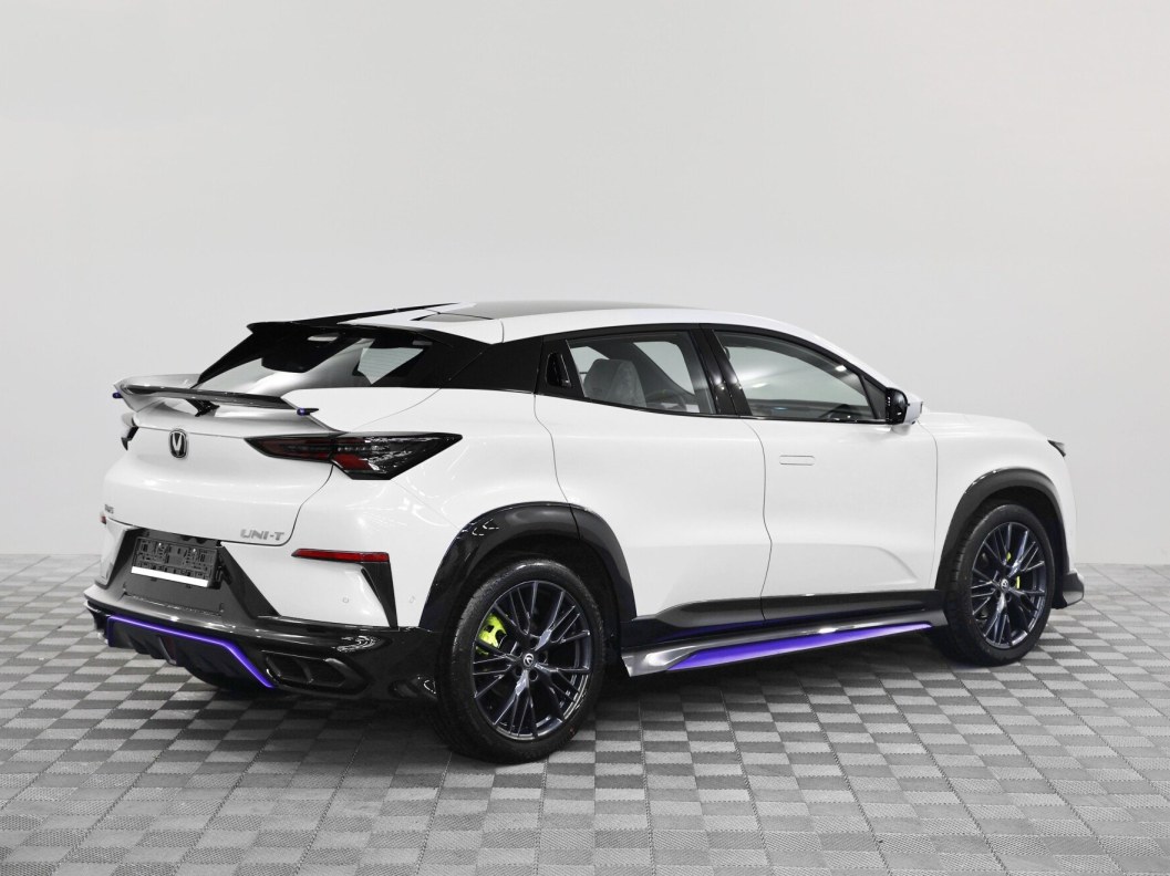 Changan UNI-T Exclusive DCT фото 4