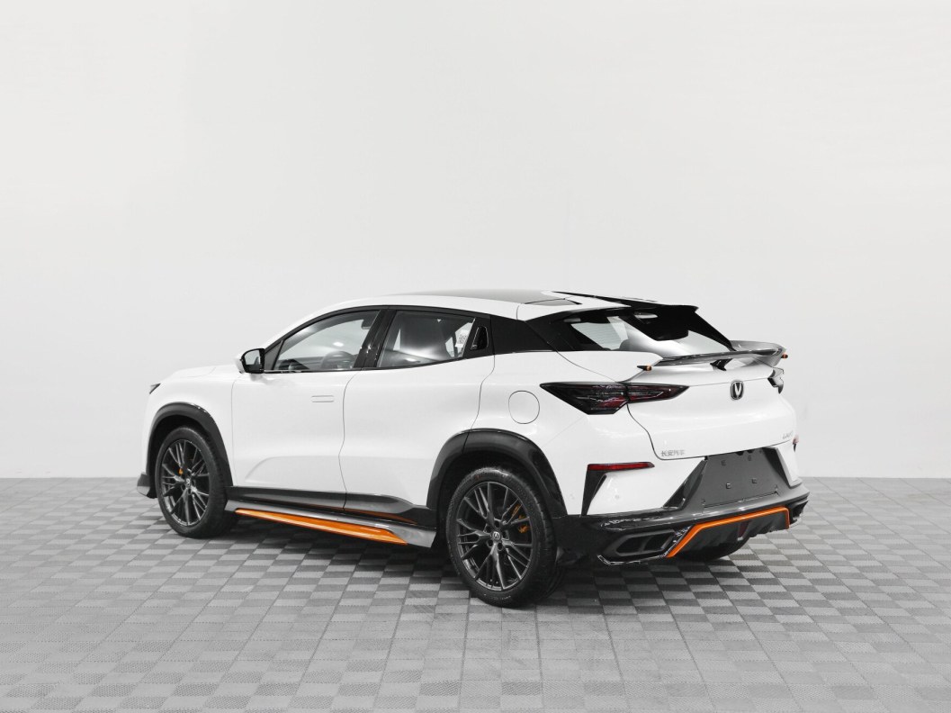 Changan UNI-T Exclusive DCT фото 5