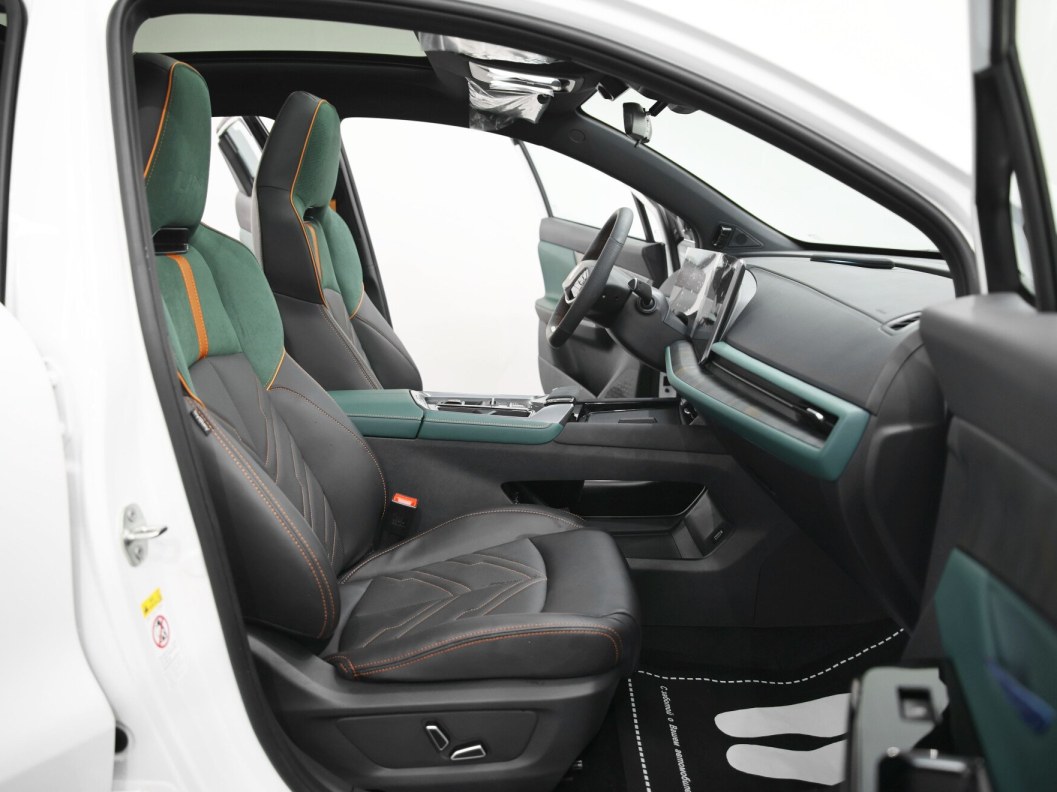Changan UNI-T Exclusive DCT фото 9