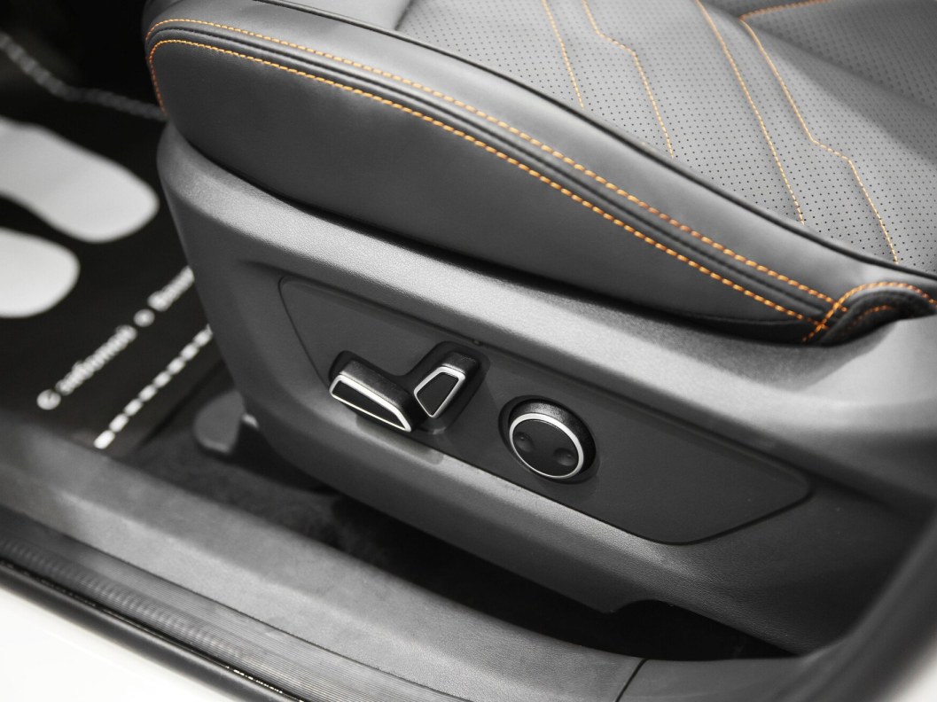 Changan UNI-T Exclusive DCT фото 11