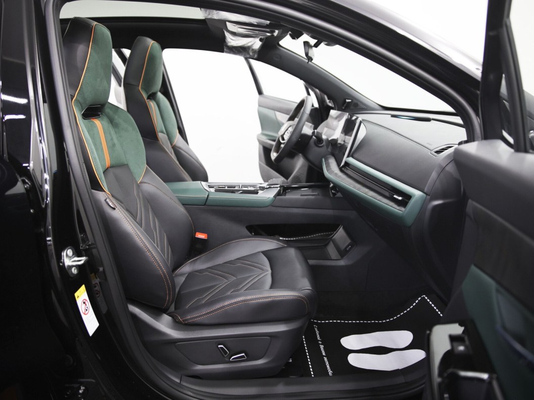 Changan UNI-T Exclusive DCT фото 10