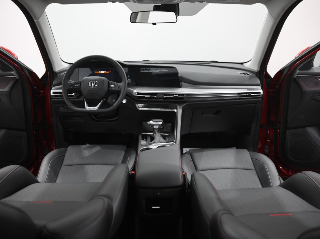 Changan CS35PLUS Tech DCT фото 18
