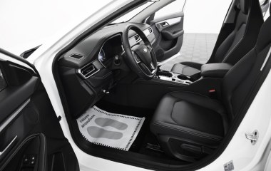 JAC J7 Luxury CVT, 2023 превью 6