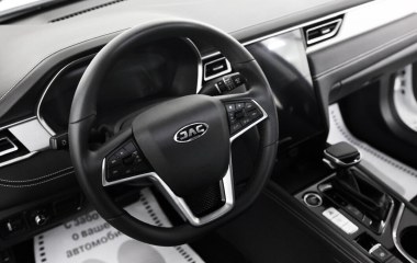 JAC J7 Luxury CVT, 2023 превью 7