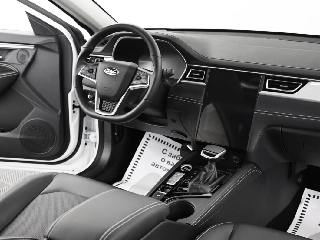 JAC J7 Luxury CVT, 2023 фото 9