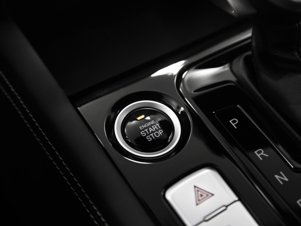 JAC J7 Luxury CVT, 2023 фото 14