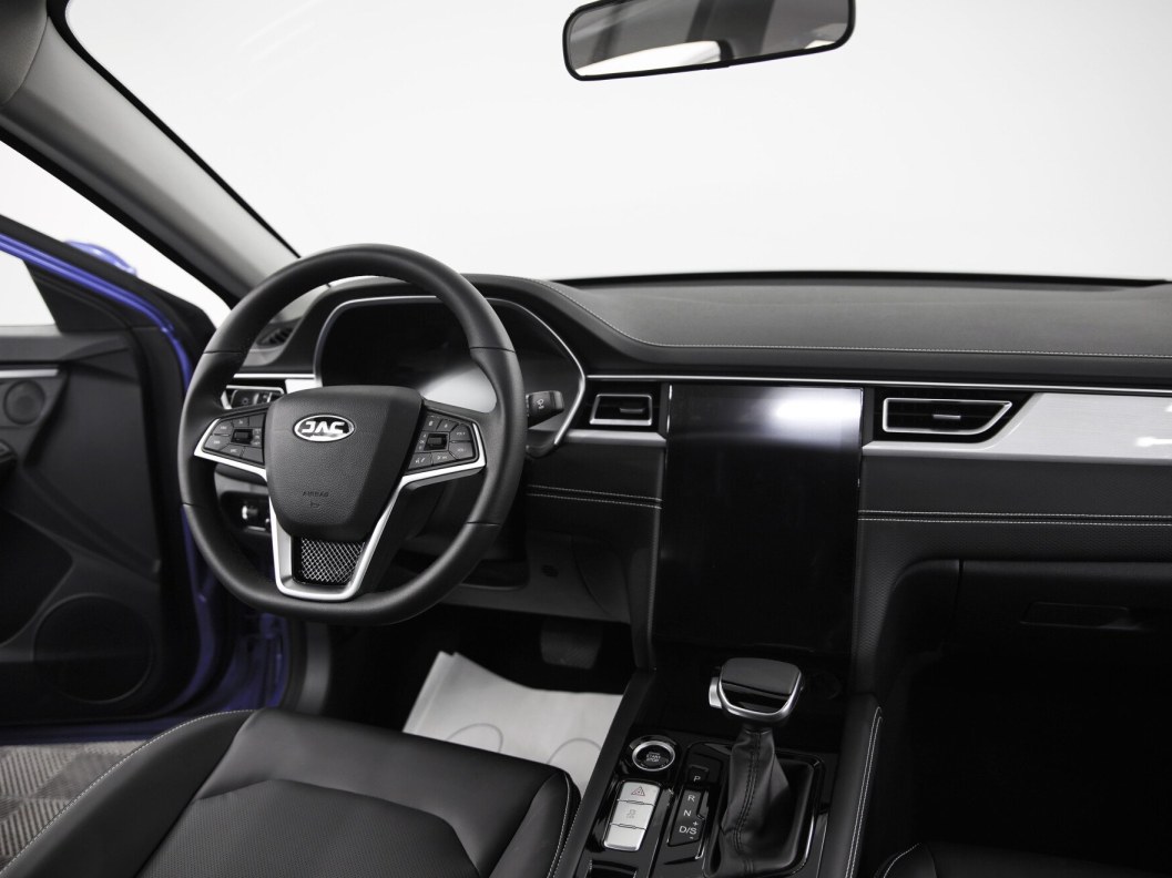JAC J7 Luxury CVT, 2023 фото 10