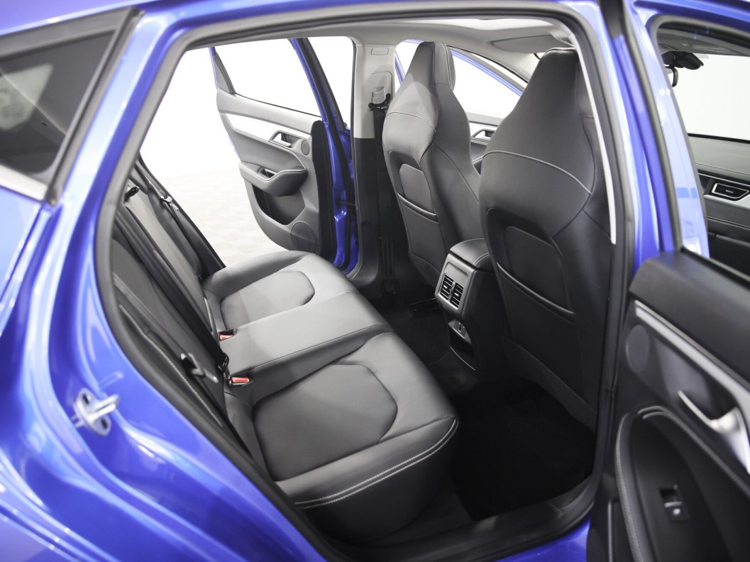 JAC J7 Luxury CVT, 2023 фото 12