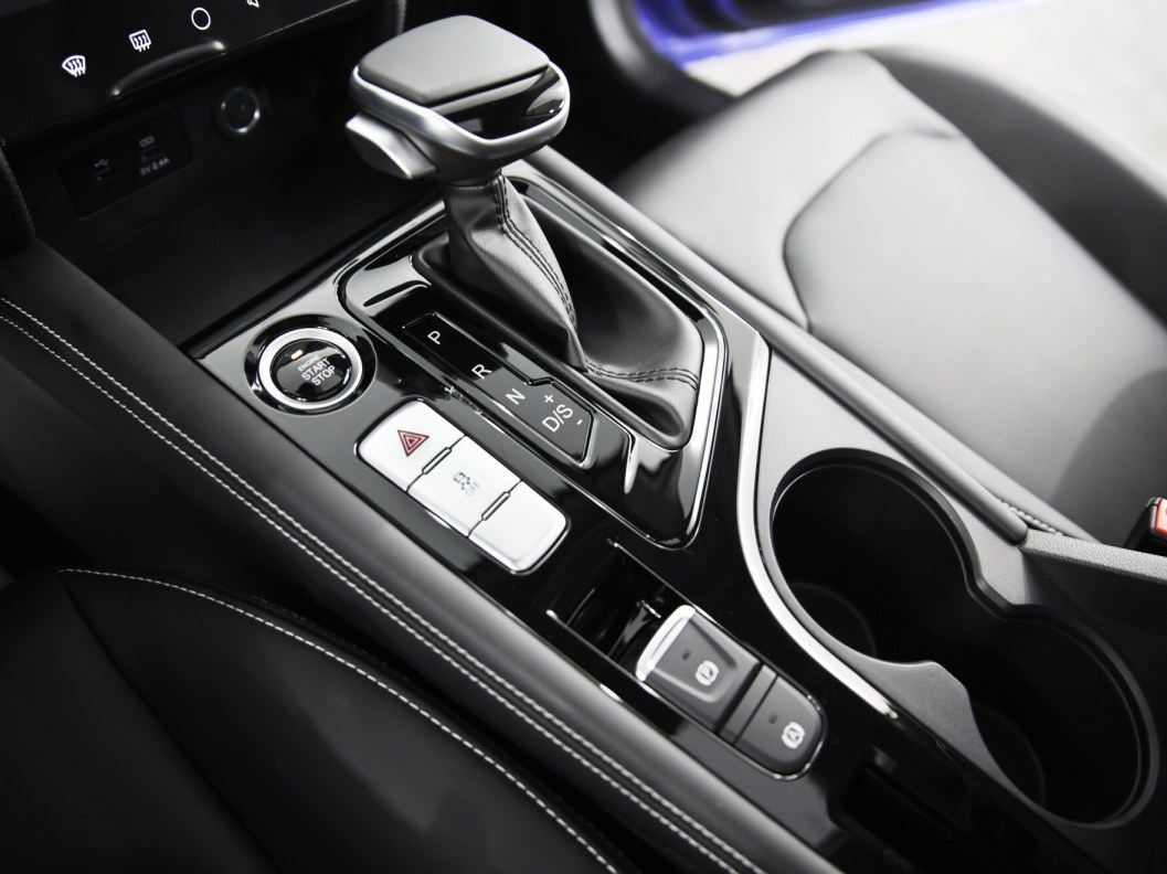 JAC J7 Luxury CVT, 2023 фото 16