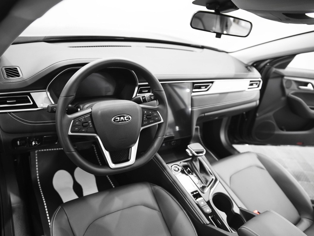 JAC J7 Luxury CVT, 2022 фото 7