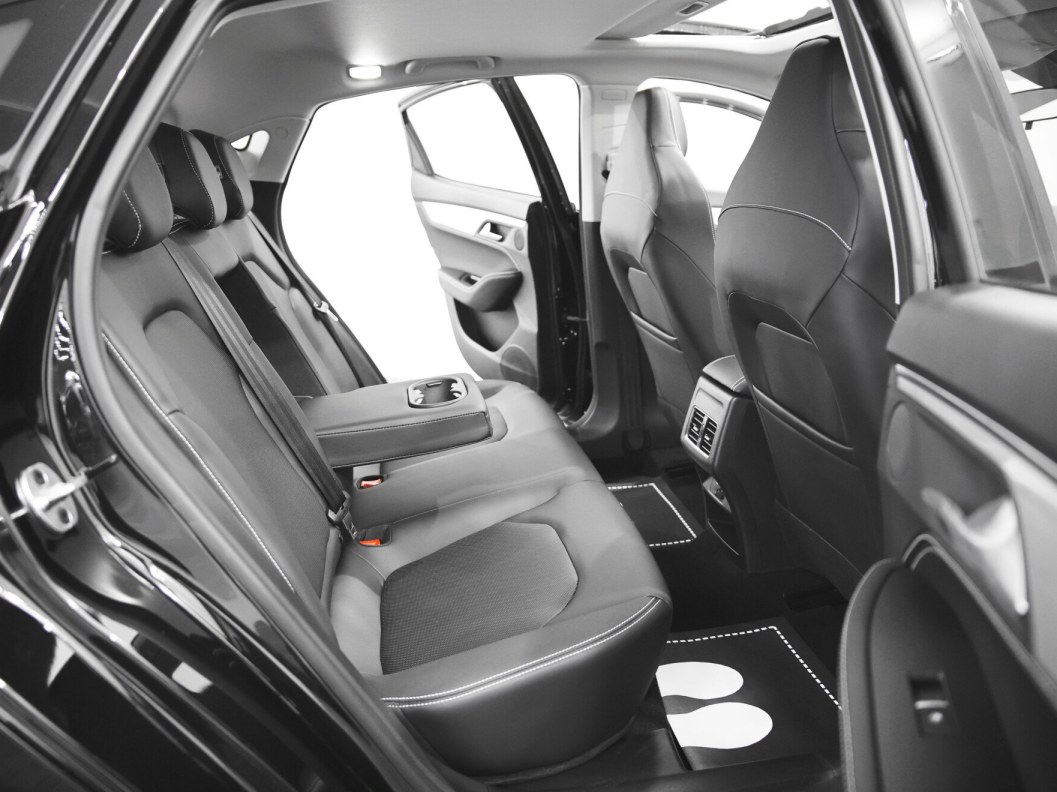 JAC J7 Luxury CVT, 2022 фото 13