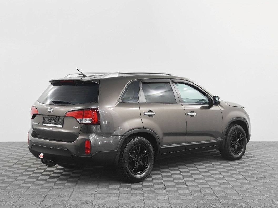 Kia Sorento Luxe 2.2 АКПП фото 2