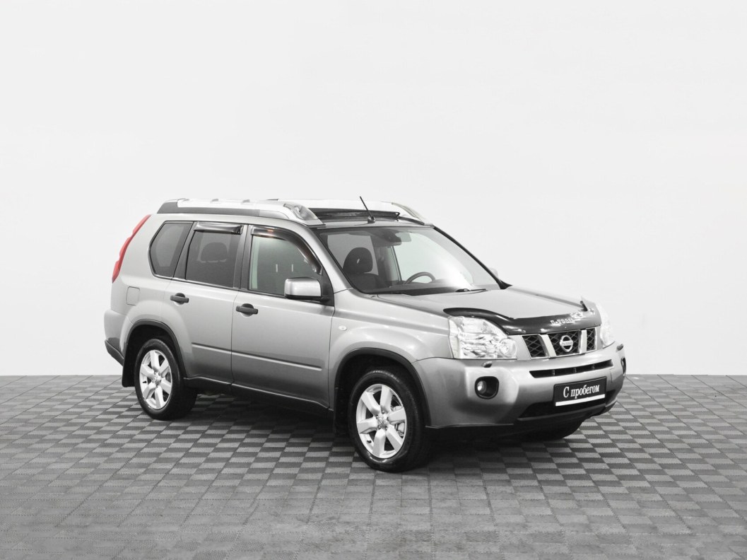 Nissan X-Trail 2.0 CVT фото 1
