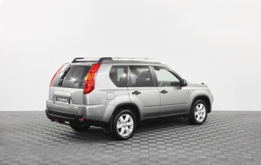 Nissan X-Trail 2.0 CVT превью 2