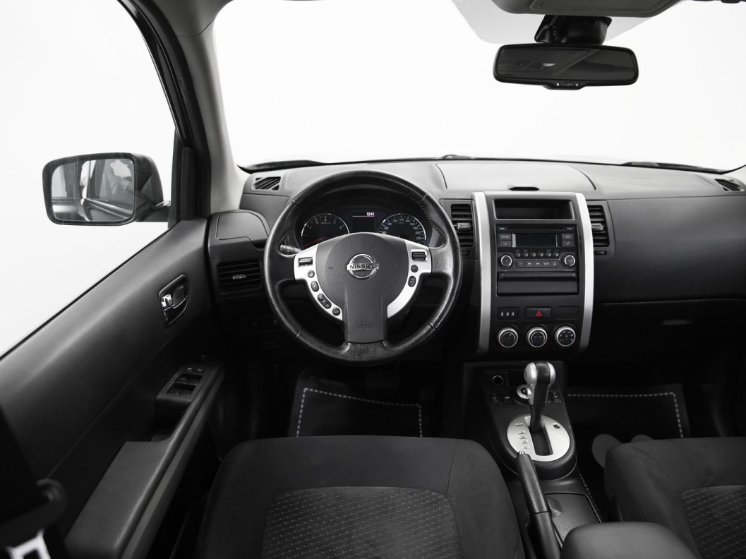 Nissan X-Trail 2.0 CVT фото 8