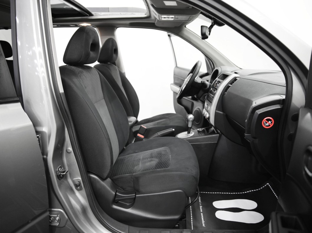 Nissan X-Trail 2.0 CVT фото 6
