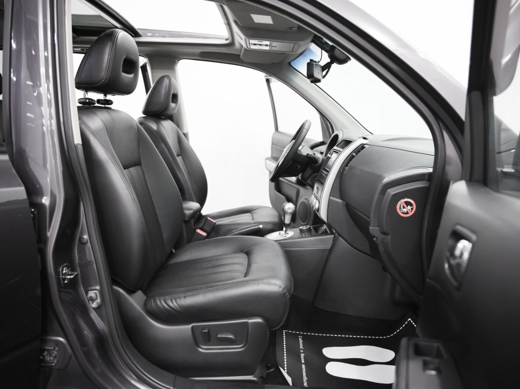 Nissan X-Trail 2.5 CVT фото 5