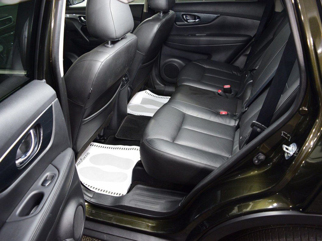 Nissan X-Trail 2.5 CVT фото 11
