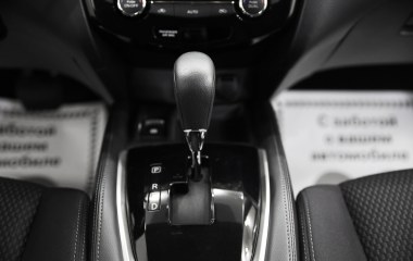 Nissan X-Trail SE 2.0 CVT превью 10