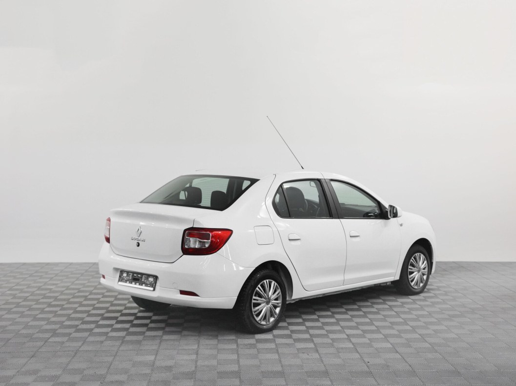 Renault Logan Life 1.6 АКПП фото 3