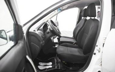 Renault Logan Life 1.6 АКПП превью 5