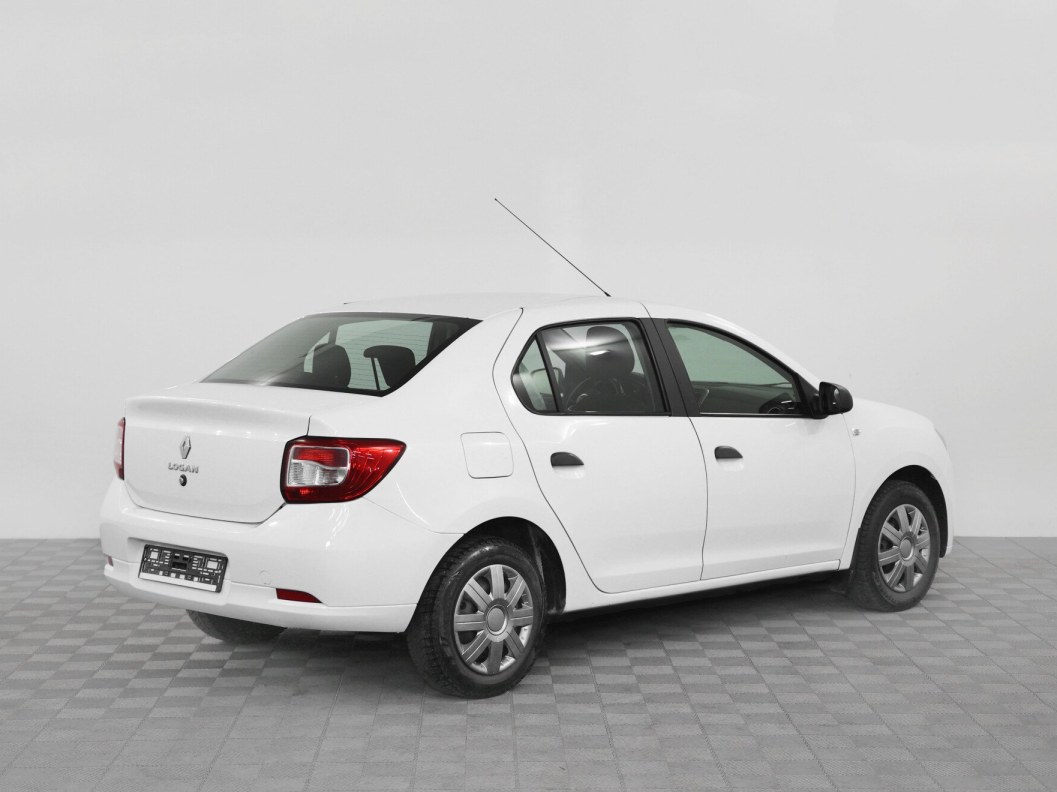 Renault Logan Life 1.6 АКПП фото 3