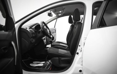 Renault Logan Life 1.6 АКПП превью 5