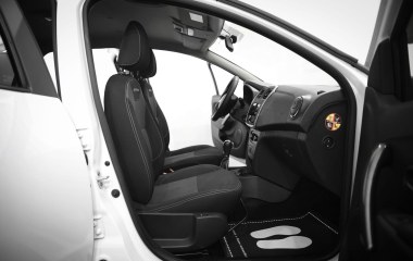 Renault Logan Life 1.6 АКПП превью 9