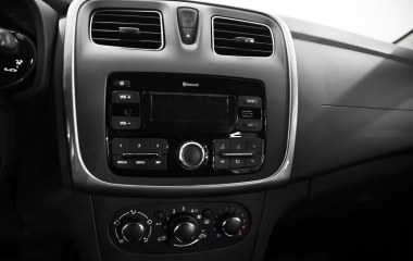 Renault Logan Life 1.6 АКПП превью 10