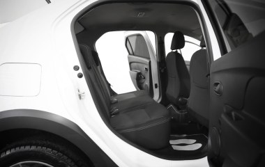 Renault Logan Life 1.6 АКПП превью 12