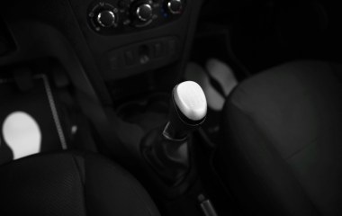 Renault Logan Life 1.6 МКПП превью 14