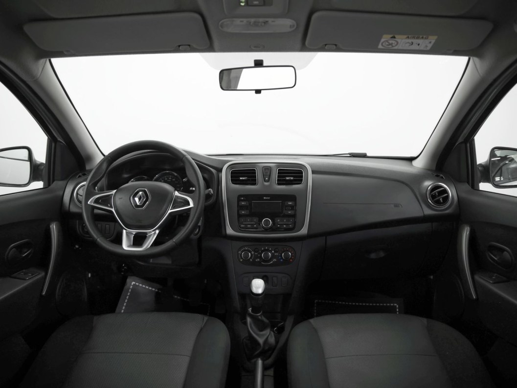Renault Logan Life 1.6 МКПП фото 15