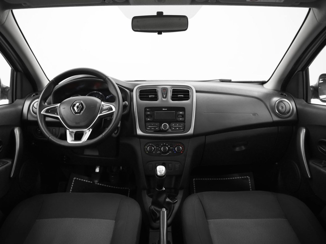 Renault Logan Drive 1.6 МКПП фото 13